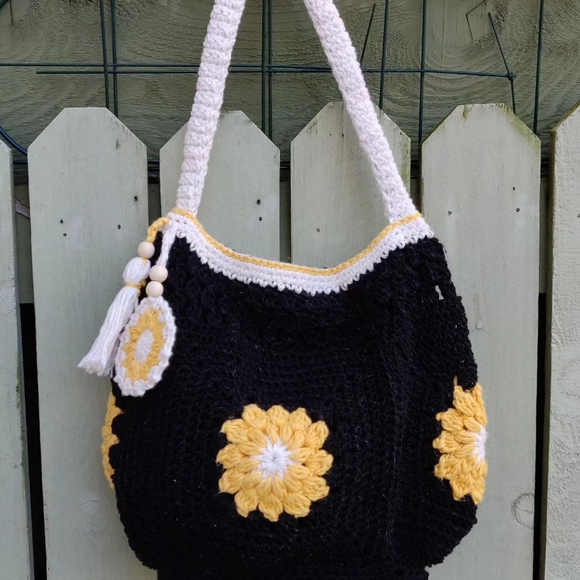 Handmade Crochet Mini Hand Bag - Picture 8 of 12